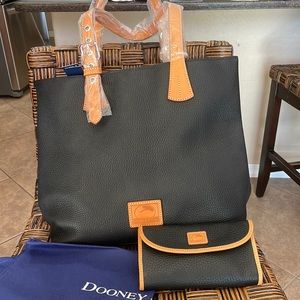 NWT Dooney & Bourke Black Emily Tote with Matching Wallet